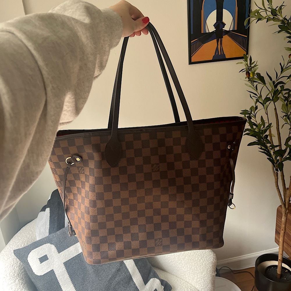 Louis Vuitton Neverfull MM Tote (brand new)